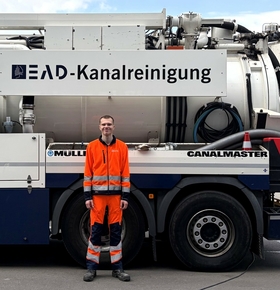 Auszubildender als Umwelttechnologe für Rohrleitungsnetze und Industrieanlagen im 1. Lehrjahr